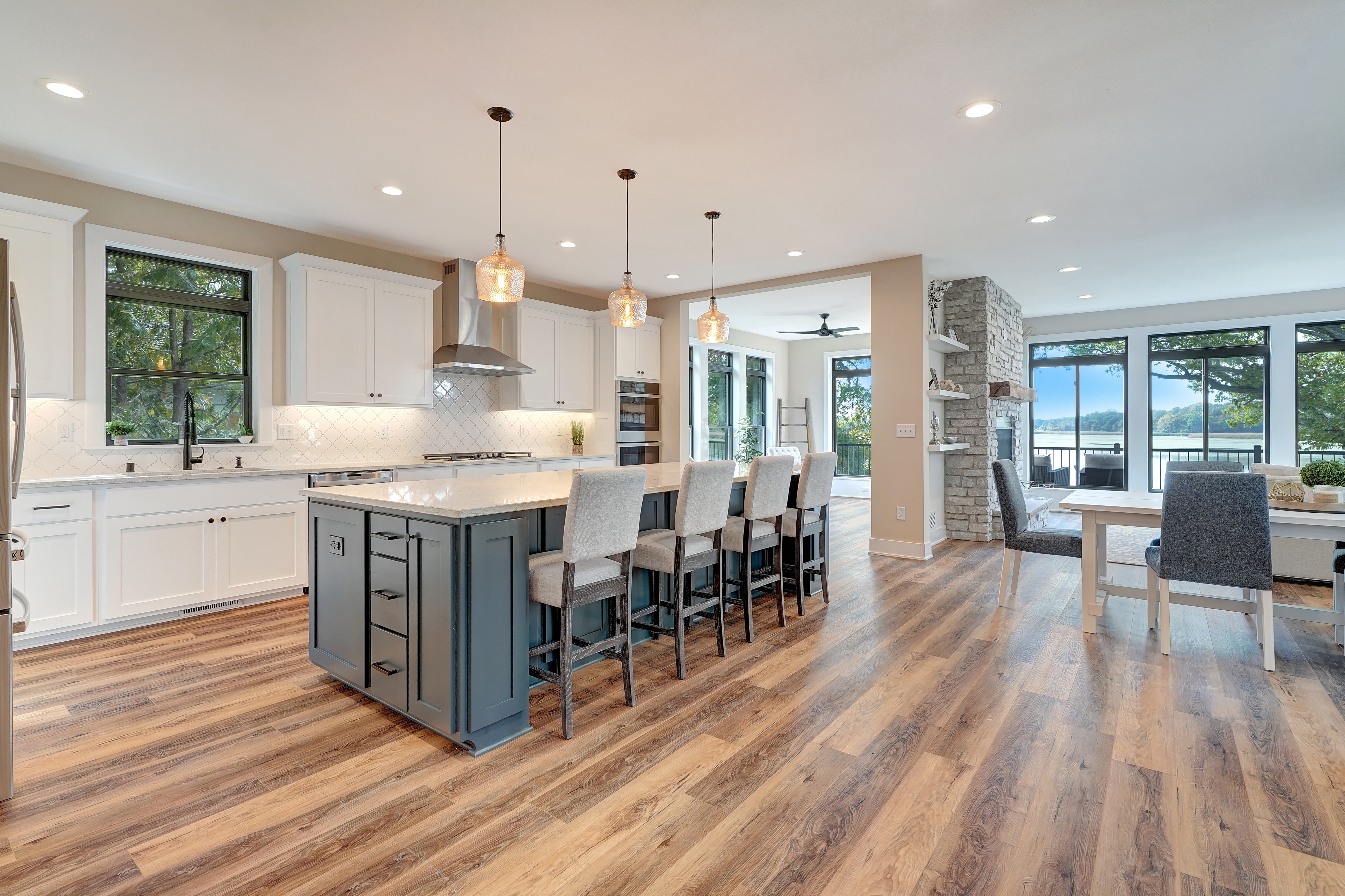 DSC07547_48_49_50_51